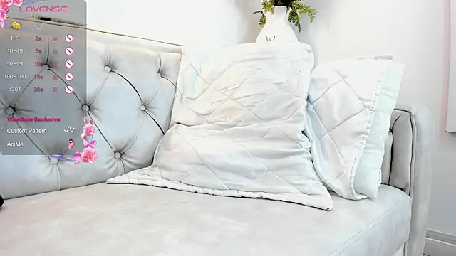 iiris  online show from February 12, 2025, 4:33 pm