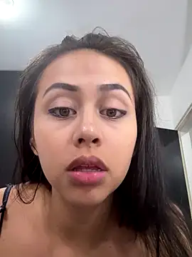 iiris  online show from November 6, 2025, 4:13 am