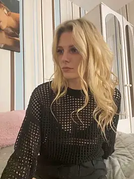 Liya my online show from March 3, 2025, 8:00 pm