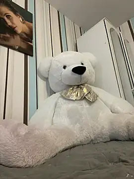 Liya my online show from March 18, 2026, 1:25 pm