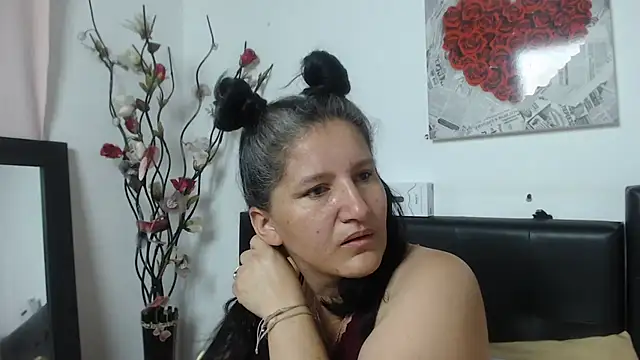 Snapshot of Angelinna_Milf chatting on February 15, 2025, 9:15 pm Angelinna Milf online show from February 15, 2025, 9:15 pm