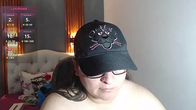 Snapshot of katty_femdom chatting on February 14, 2026, 12:24 pm katty femdom online show from February 14, 2026, 12:24 pm