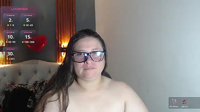 Snapshot of katty_femdom chatting on February 27, 2026, 9:42 am katty femdom online show from February 27, 2026, 9:42 am