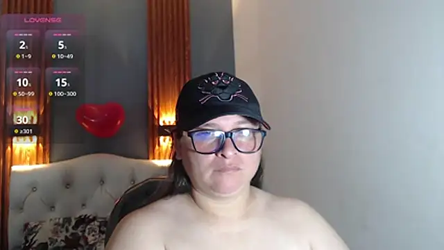 Snapshot of katty_femdom chatting on March 1, 2026, 12:18 pm katty femdom online show from March 1, 2026, 12:18 pm