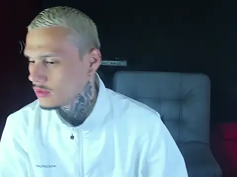 Snapshot of fucking_sinner chatting on March 28, 2026, 2:27 pm fucking sinner online show from March 28, 2026, 2:27 pm