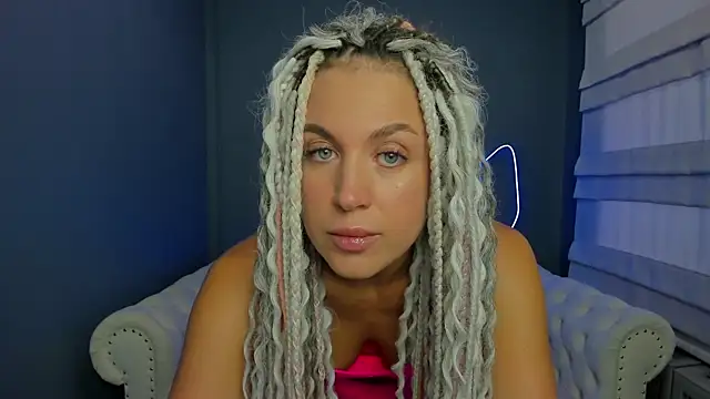 rock n roxy online show from March 6, 2025, 1:48 am