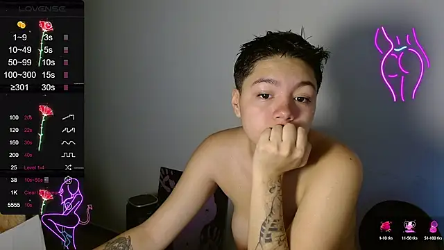 Snapshot of TRIXIE_TANG28 chatting on March 16, 2025, 11:04 pm TRIXIE TANG28 online show from March 16, 2025, 11:04 pm