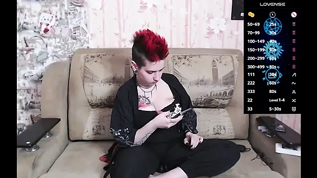 Miya Wey  online show from April 17, 2026, 3:48 pm