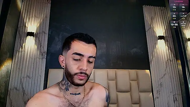 Snapshot of Marcelo_ruiz_ chatting on April 22, 2026, 5:36 pm Marcelo ruiz online show from April 22, 2026, 5:36 pm