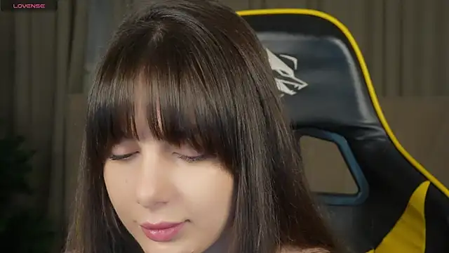 Alisa054 online show from December 15, 2024, 4:15 pm