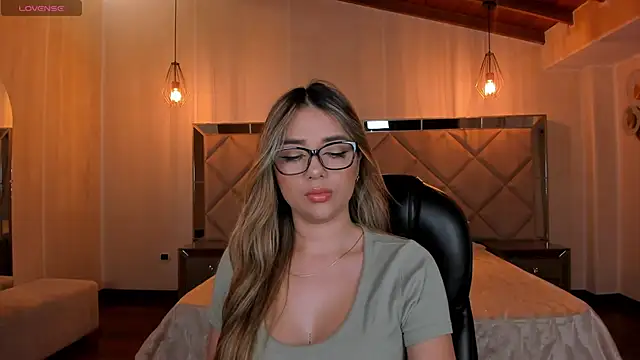 ChloePreston  online show from December 28, 2024, 10:36 am