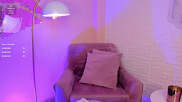 ChloePreston  online show from March 18, 2025, 1:42 pm