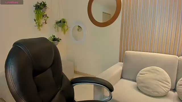 ChloePreston  online show from February 5, 2026, 10:20 am