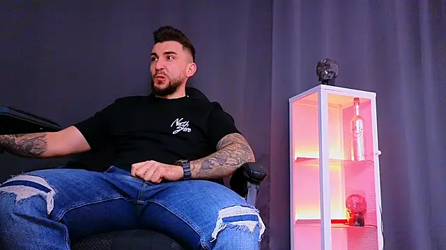 MightyAaron66 online show from March 15, 2025, 4:46 am