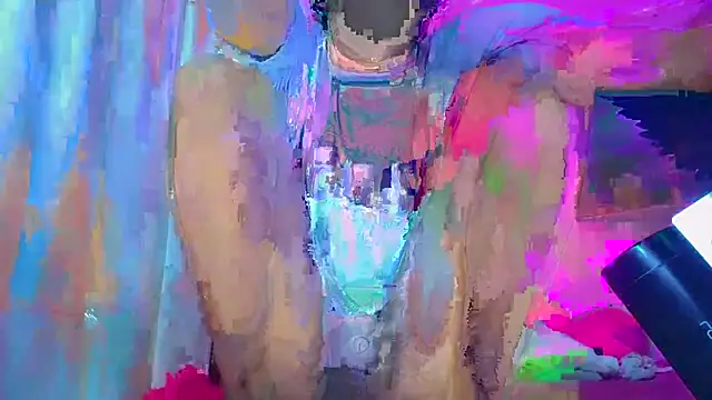 NahomiCamper online show from December 19, 2025, 2:40 am