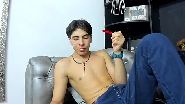 HeellBoy  online show from October 29, 2025, 8:21 pm