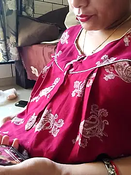 Snapshot of samitasharma chatting on February 28, 2026, 4:46 am samitasharma online show from February 28, 2026, 4:46 am