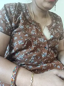 Snapshot of samitasharma chatting on March 18, 2026, 8:06 am samitasharma online show from March 18, 2026, 8:06 am