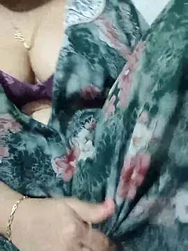 Snapshot of samitasharma chatting on March 20, 2026, 4:34 pm samitasharma online show from March 20, 2026, 4:34 pm