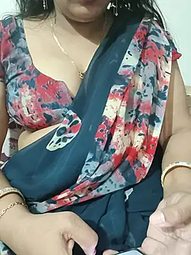 Snapshot of samitasharma chatting on April 3, 2026, 3:43 pm samitasharma online show from April 3, 2026, 3:43 pm