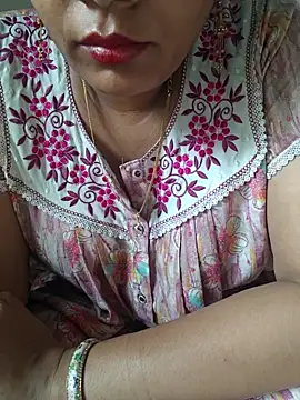 Snapshot of samitasharma chatting on April 12, 2026, 2:05 am samitasharma online show from April 12, 2026, 2:05 am