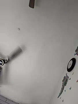 Snapshot of samitasharma chatting on April 16, 2026, 3:40 am samitasharma online show from April 16, 2026, 3:40 am