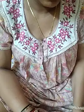 Snapshot of samitasharma chatting on June 27, 2026, 5:01 am samitasharma online show from June 27, 2026, 5:01 am