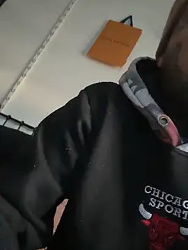 Tyson8897 online show from November 20, 2025, 9:31 am