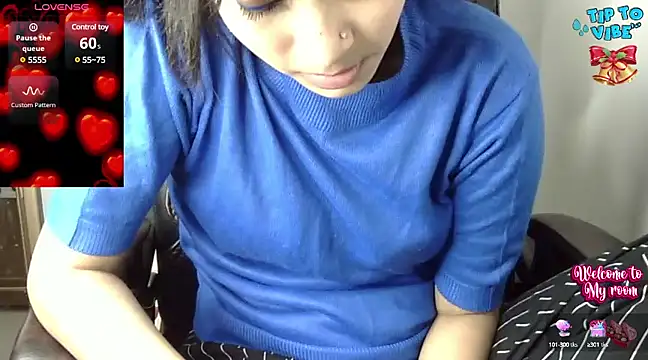 Snapshot of Barbie-Queen2 chatting on December 8, 2024, 8:36 pm Barbie-Queen2 online show from December 8, 2024, 8:36 pm