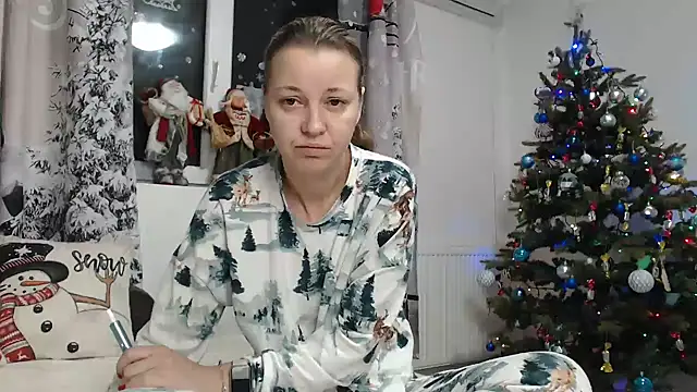 SweetMaddy888 online show from January 2, 2025, 4:09 am