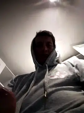 gigolopez1 online show from February 12, 2026, 8:04 pm