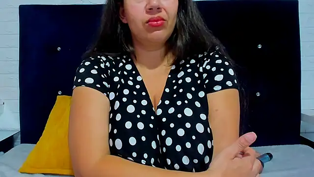 Catherine tabarezx online show from February 16, 2025, 11:49 am