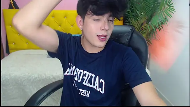 nolan twink1 online show from January 22, 2025, 5:38 pm