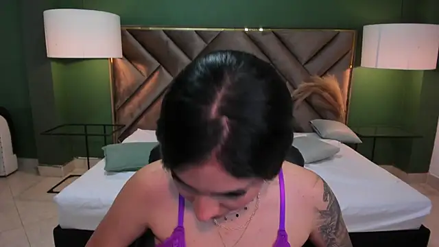 Snapshot of Mia_Elowen chatting on January 30, 2025, 2:27 am Mia Elowen online show from January 30, 2025, 2:27 am