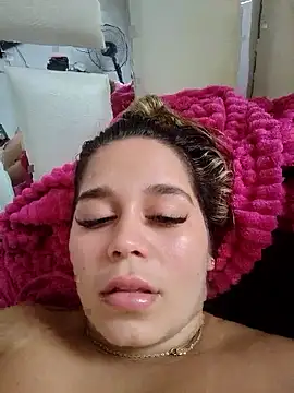 LaurenWelly  online show from January 7, 2026, 9:06 pm