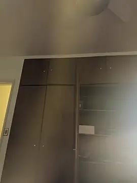 Elinatiranda online show from February 27, 2026, 3:17 am