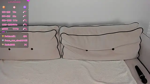 Snapshot of Milana_girl chatting on December 4, 2024, 7:28 am Milana girl online show from December 4, 2024, 7:28 am