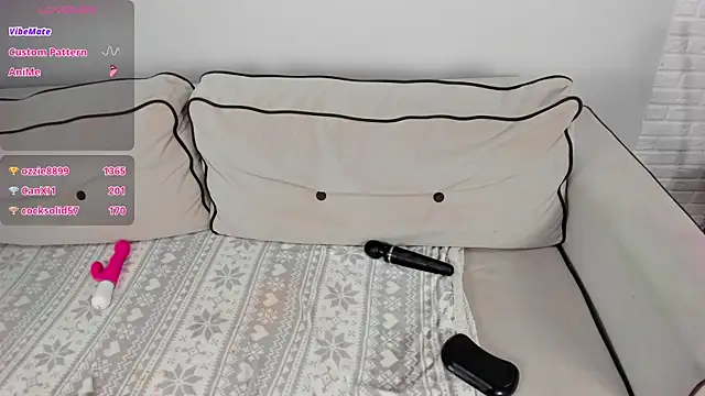 Snapshot of Milana_girl chatting on December 30, 2024, 9:48 am Milana girl online show from December 30, 2024, 9:48 am