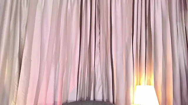 candyy bella online show from March 19, 2026, 1:15 pm