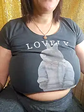 Foxlady2271 online show from February 2, 2025, 1:45 am