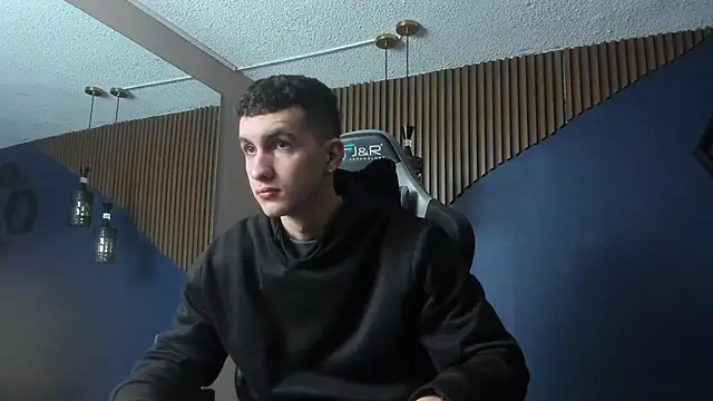 Snapshot of JacksonOlsenn chatting on January 15, 2025, 12:15 pm JacksonOlsenn online show from January 15, 2025, 12:15 pm
