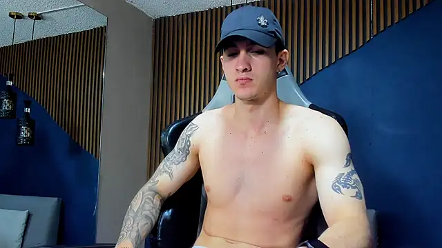 Snapshot of JacksonOlsenn chatting on January 26, 2025, 12:33 pm JacksonOlsenn online show from January 26, 2025, 12:33 pm
