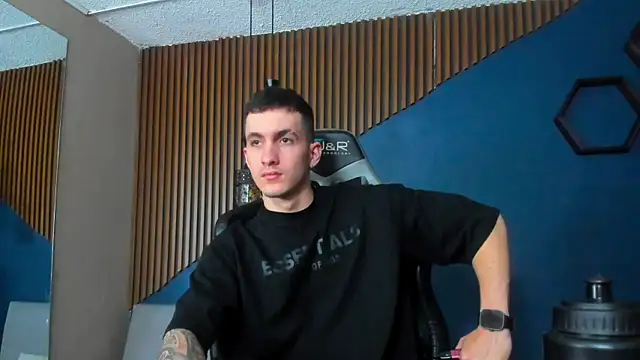 Snapshot of JacksonOlsenn chatting on February 1, 2025, 6:08 pm JacksonOlsenn online show from February 1, 2025, 6:08 pm