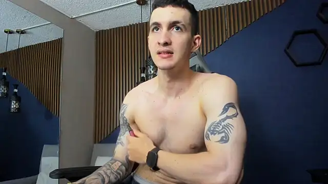Snapshot of JacksonOlsenn chatting on February 6, 2025, 6:24 pm JacksonOlsenn online show from February 6, 2025, 6:24 pm