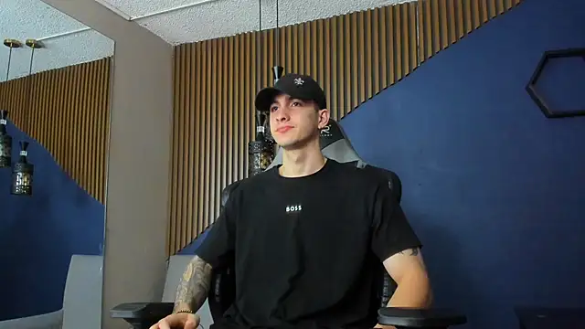 Snapshot of JacksonOlsenn chatting on February 10, 2025, 4:14 pm JacksonOlsenn online show from February 10, 2025, 4:14 pm