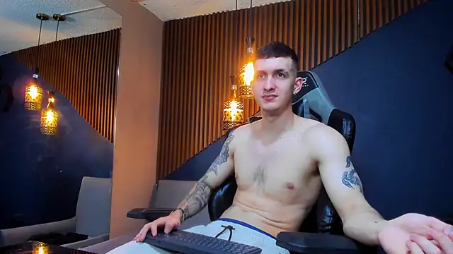 Snapshot of JacksonOlsenn chatting on March 6, 2025, 3:02 pm JacksonOlsenn online show from March 6, 2025, 3:02 pm