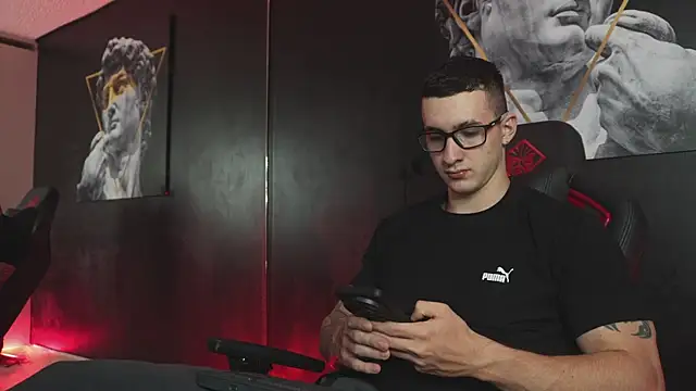 JacksonOlsenn online show from November 5, 2025, 11:27 pm