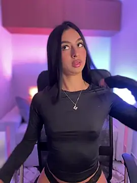 Snapshot of maddy_bronw_ chatting on January 29, 2025, 11:25 pm maddy bronw online show from January 29, 2025, 11:25 pm