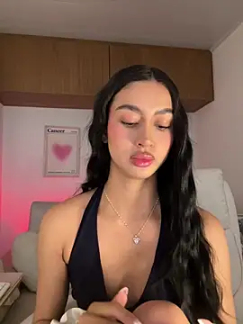 Snapshot of maddy_bronw_ chatting on October 29, 2025, 11:28 pm maddy bronw online show from October 29, 2025, 11:28 pm