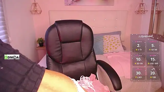 Cristal  adams online show from March 14, 2025, 12:51 pm